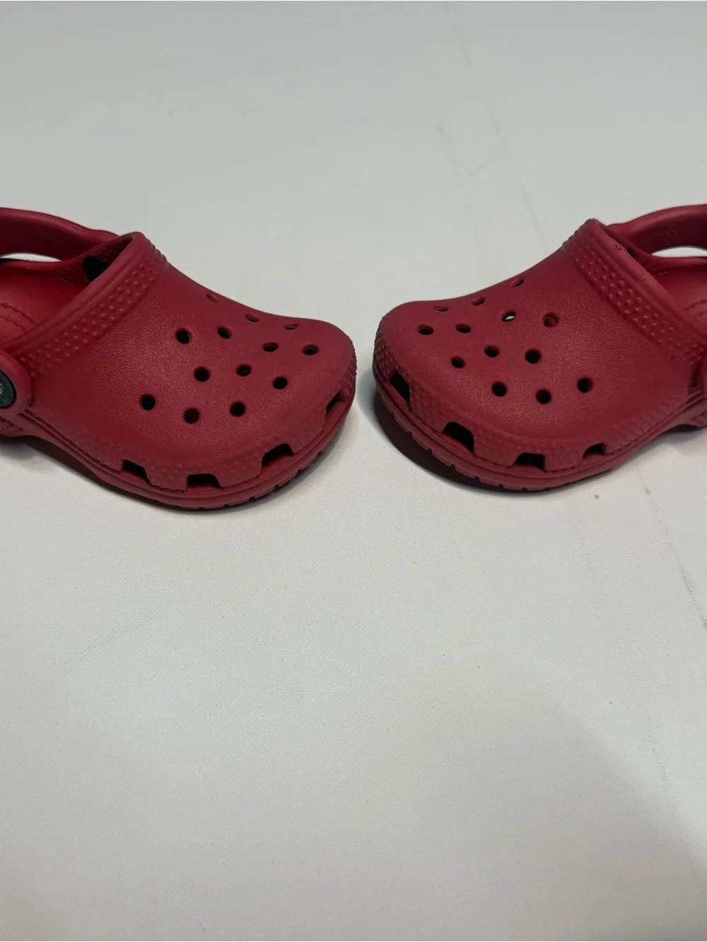 CROCS Kids' Classic Clog in Red